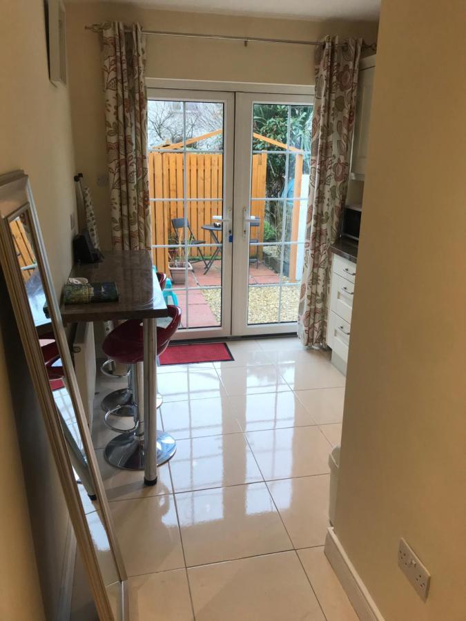 1Bedroom Self Contained Apartment Ennis Exterior photo