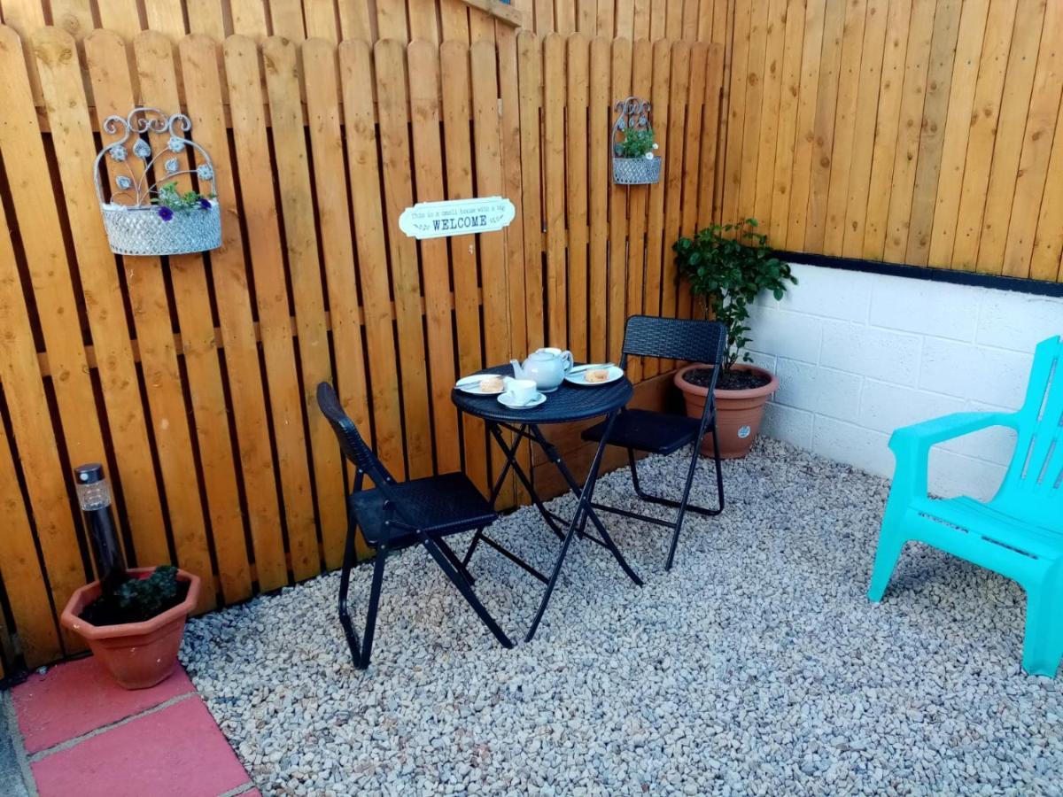 1Bedroom Self Contained Apartment Ennis Exterior photo